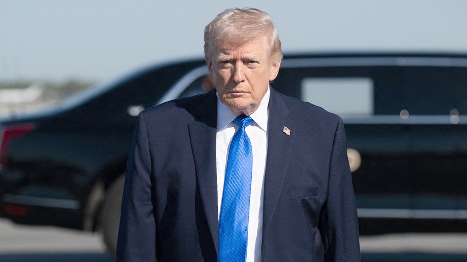 Trump pressures GOP to scrap filibuster, says 'desperate' Schumer 'will make a deal'