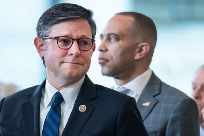 GOP handed new lifeline on biggest pocketbook fight of midterms